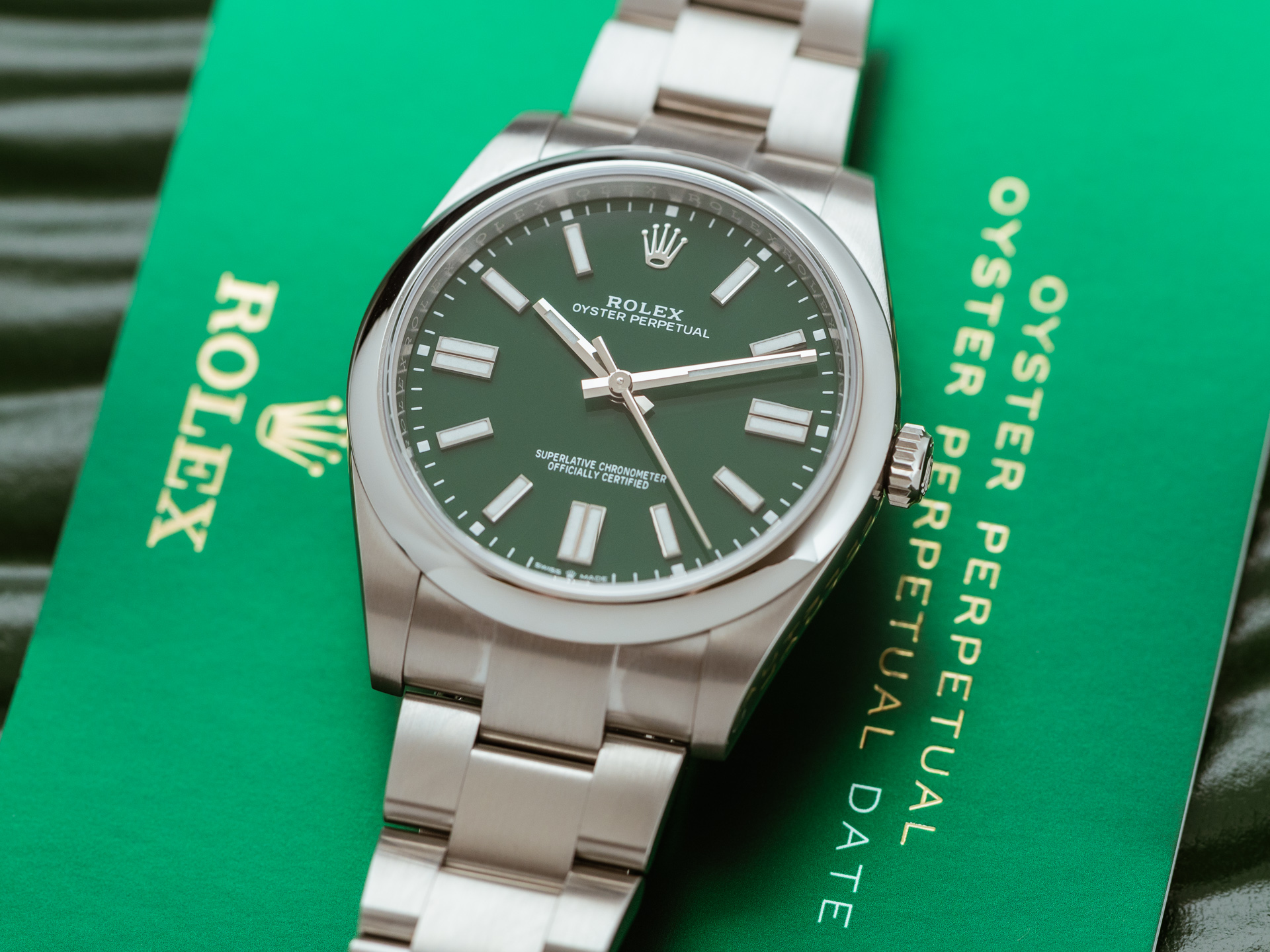 Rolex Oyster Perpetual 41 Stainless Steel - Green Index Dial - Oyster Bracelet (Ref#124300)