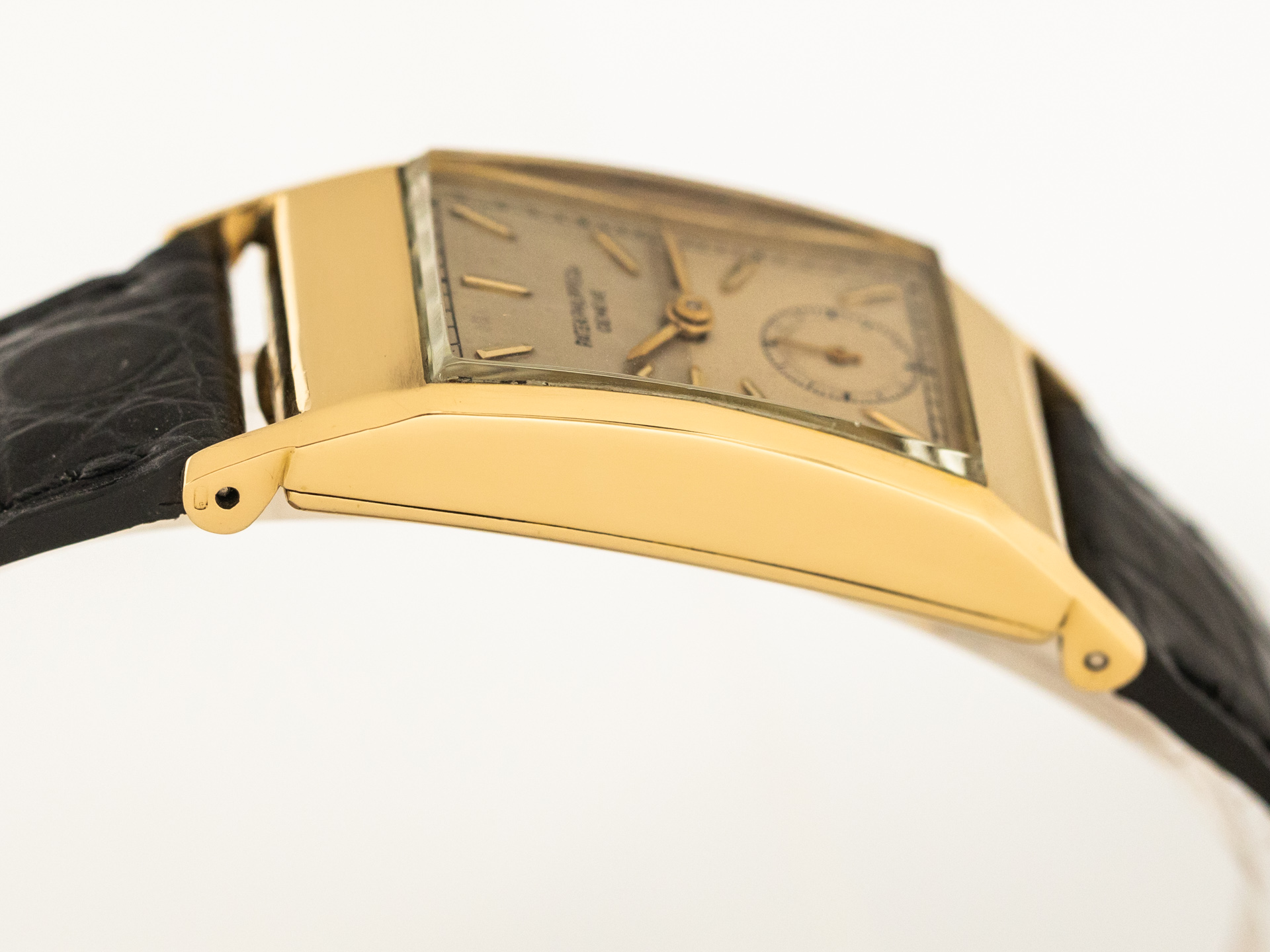 Patek Philippe Tegolino ref 425 18k yellow gold dresswatch