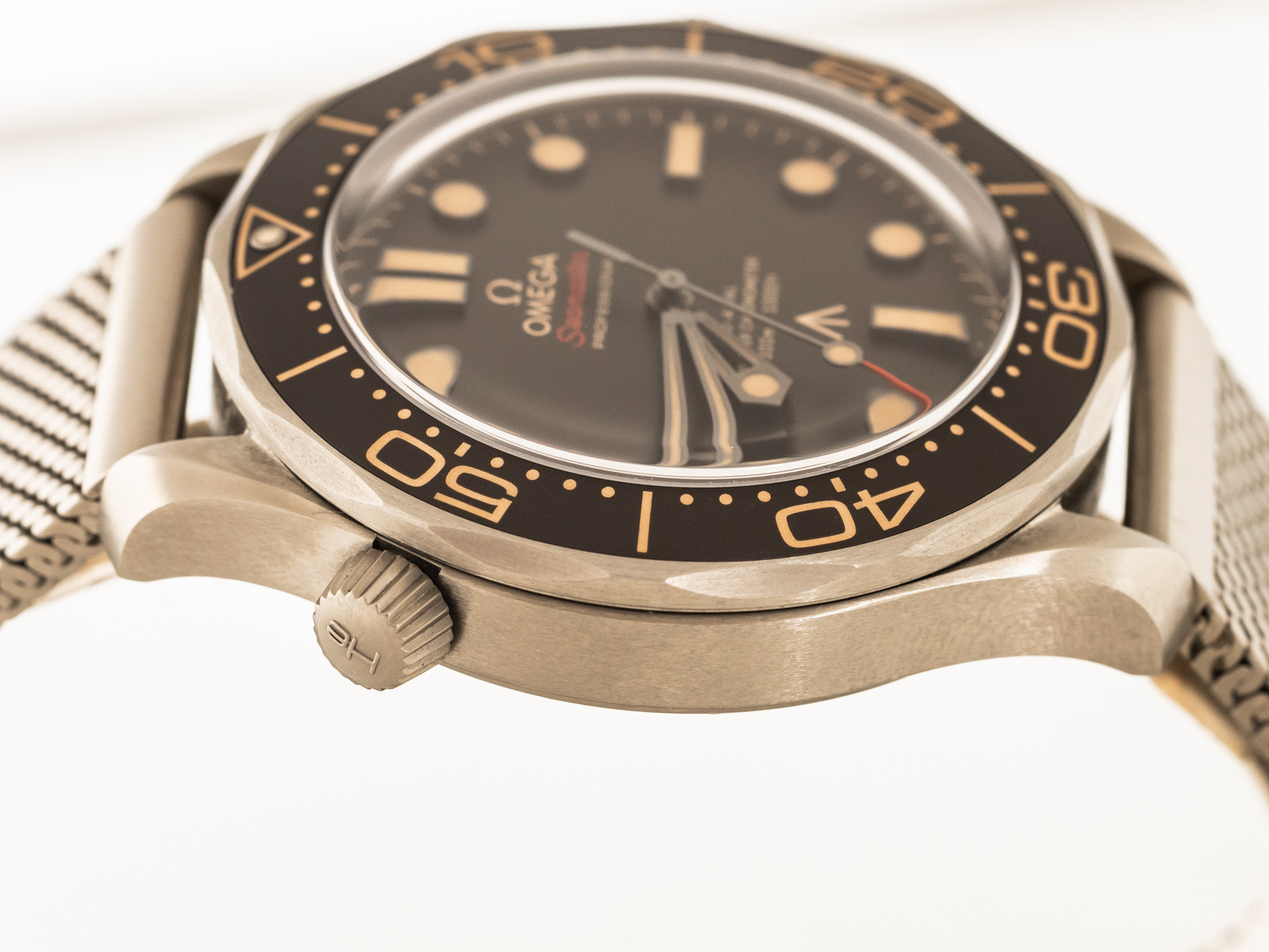 OMEGA SEAMASTER DIVER James Bond Ref-21090422001001 Titanium Box Papers ...