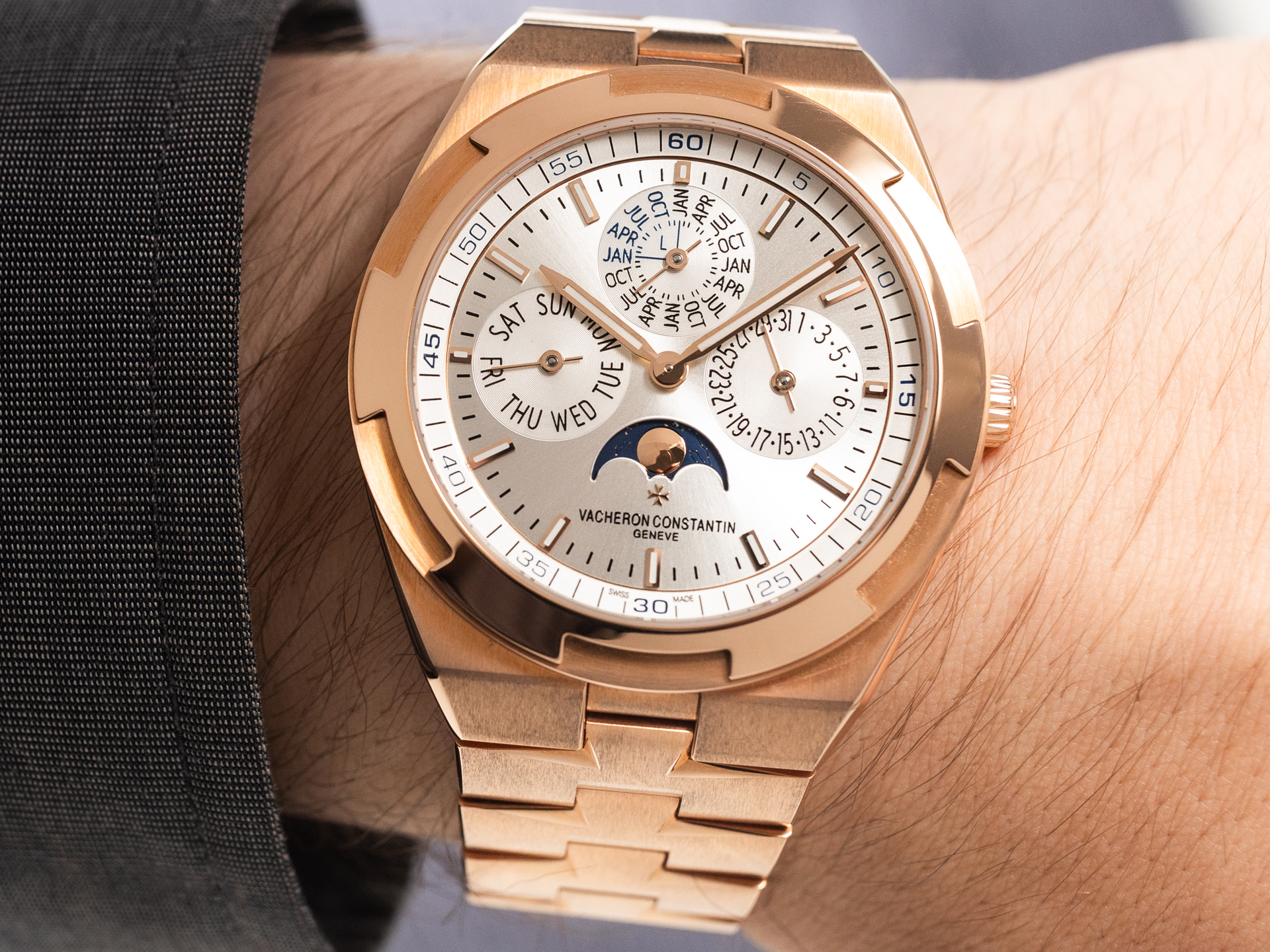 VACHERON CONSTANTIN OVERSEAS PERPETUAL CALENDAR EXTRA THIN Ref