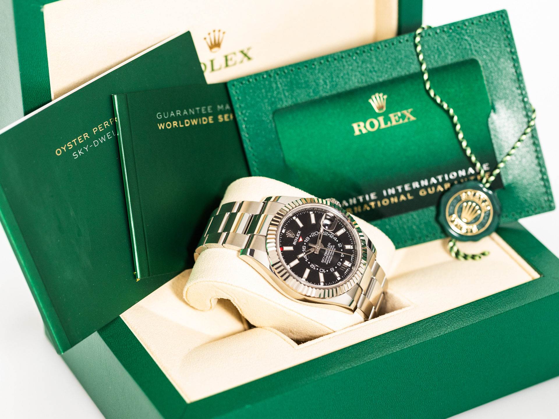 Rolex sky dweller cheap box