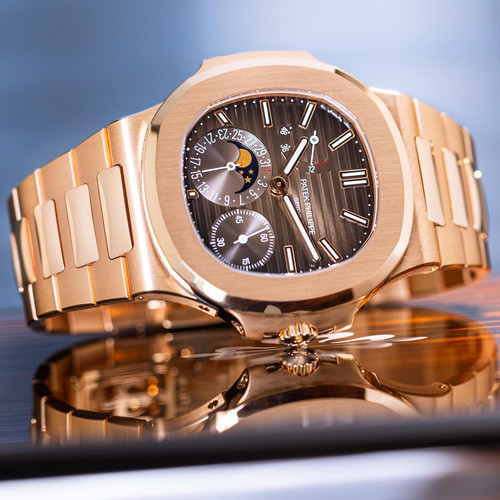 🟤PP NAUTILUS🟤PATEK PHILIPPE NAUTILUS / 5712-1R-001 /18k Rose Gold / Rose Gold Bracelet / Bronze Dial / Box Papers /...